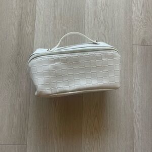 Large Travel Cosmetic Makeup Leather Woven Toiletry Bag